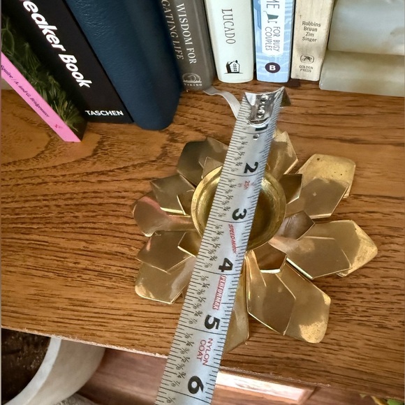 Vintage Brass Lotus Flower Candlestick Holder Gold - Picture 7 of 8